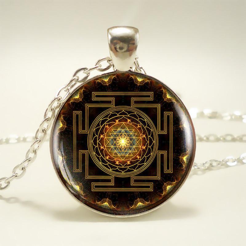 Sri Yantra Focus and Meditation Pendant Pendant Necklaces DreamFire Store 